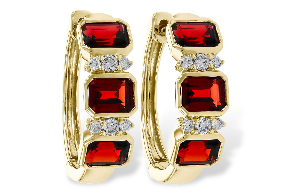 B275-11058: EARRING 1.50 TW GARNET 1.61 TGW