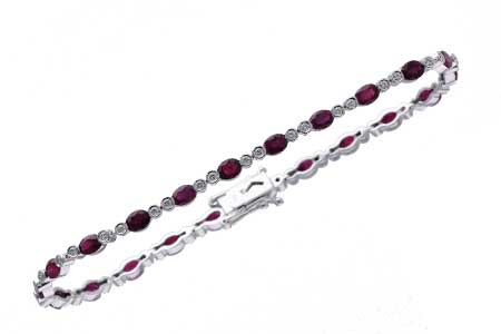 M184-26475: BRACELET 4.08 RUBY 4.55 TGW